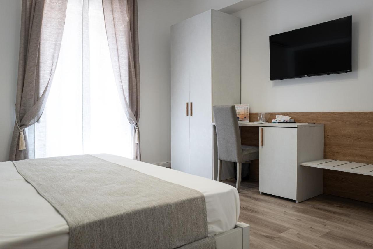 A Due Passi - Guest House Santo Stefano di Camastra Εξωτερικό φωτογραφία
