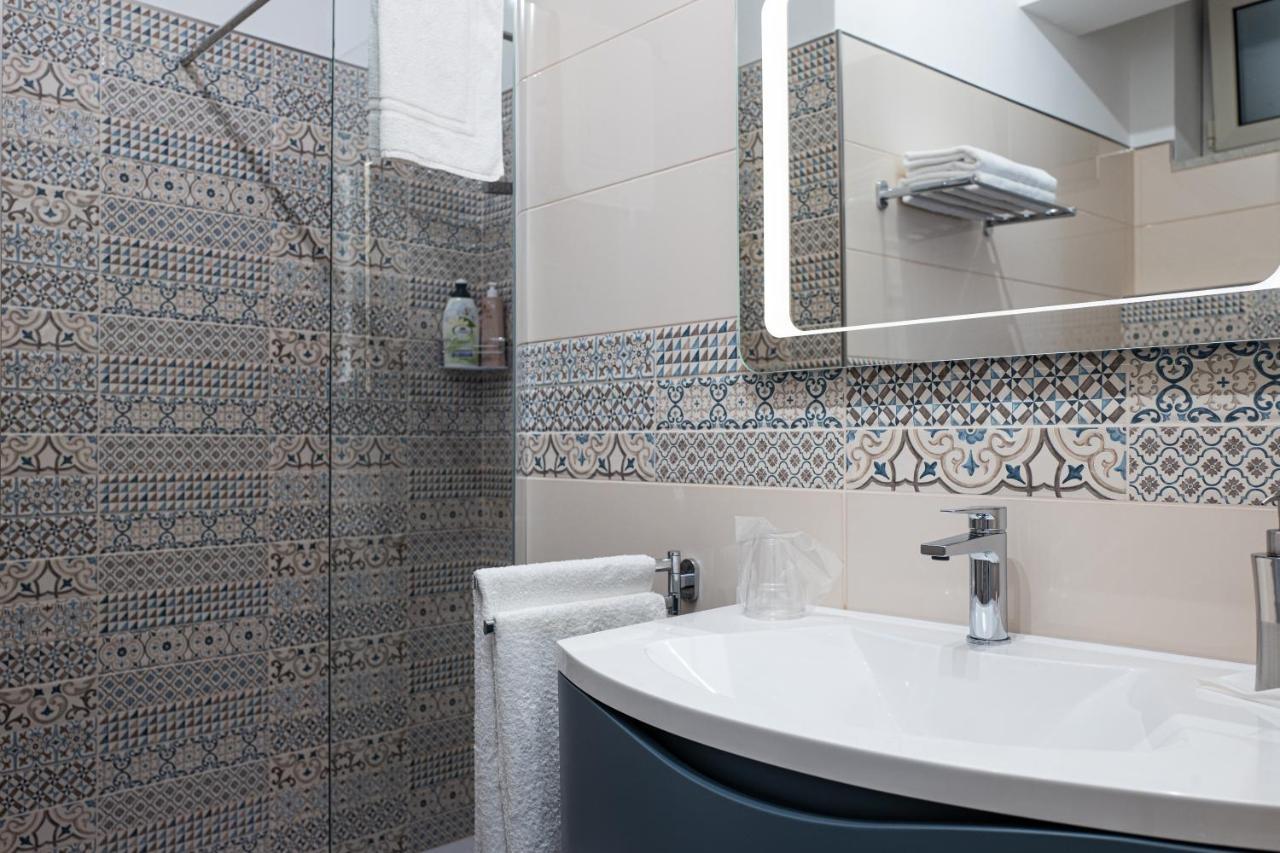 A Due Passi - Guest House Santo Stefano di Camastra Εξωτερικό φωτογραφία